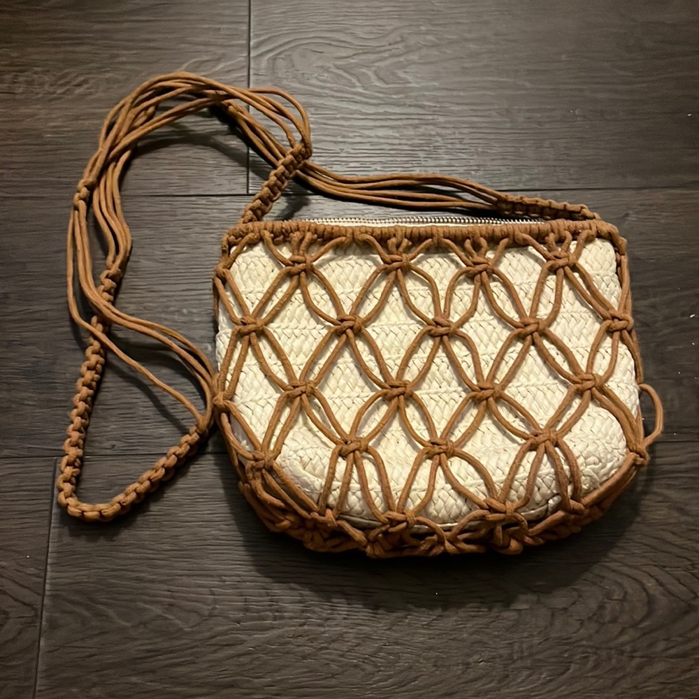 Universal thread purse